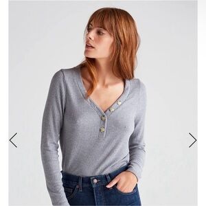 Lucky Brand Gray Buttoned V-Neck Long Sleeve